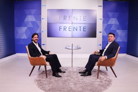 O deputado federal e presidente estadual do PSDB, Pedro Cunha Lima foi o entrevistado da noite desta segunda-feira (15) do programa Frente a Frente da TV Arapuan