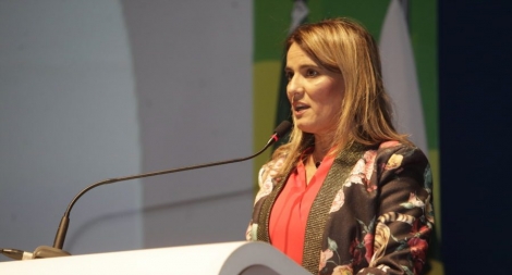 O Governo do Estado da Paraba comunica que a secretria estadual de Administrao, Livnia Farias, encaminhou na noite deste sbado (16) carta de renncia do cargo que ocupa