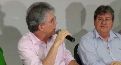 Durante conversa sobre as eleies passadas ao Governo do Estado, Ricardo Coutinho foi gravado afirmando ter fora para colocar poste na disputa