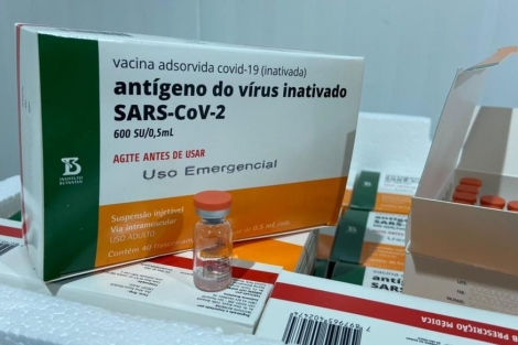 Com a chegada de lotes tanto da Coronavac quanto da Astrazeneca/Oxford, aumenta o nmero de profissionais de sade imunizados. (Foto: Divulgao)