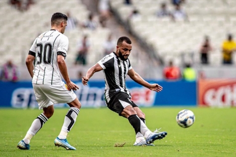Botafogo-PB e Cear empataram em 2 a 2, na tarde desta quarta-feira (26), no estdio Castelo, em Fortaleza