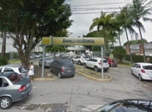 De acordo com a Polcia Militar (PM), uma agncia bancria localizada na Avenida Epitcio Pessoa, foi violada por bandidos na madrugada desta sexta-feira (29).